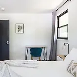 Spacious In A Quiet Neighborhood *
