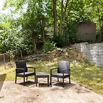 Spacious In A Quiet Neighborhood *