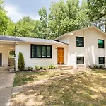 Spacious Home In A Quiet Neighborhood