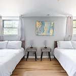 Spacious In A Quiet Neighborhood * Nashville