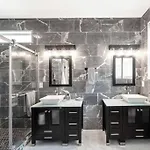 Modern Lux Slps 12/7 Beds 2 Mi Dwntwn 3 Bath
