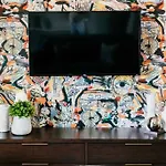 Designer~8 Mins 2 Broadway~Balcony~Sleeps 10~New