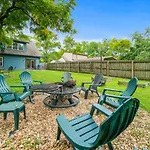 Spacious 3 Bedroom 6 Beds Nashville House With Large Yard