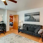 8 Mi To Broadway: Wfh-friendly Duplex! Apartment