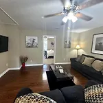 Ace Condo W Hot Tub Only 15 Mins To Broadway!