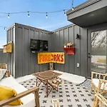Instagrammable W/ Rooftop Deck, 3 Bdrm