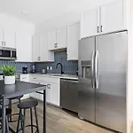 Apartment Chic On Main Nashville