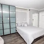 Walk To 12 South, 7 Min To Downtown, Free Parking! Apartment