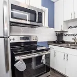Walk To 12 South, 7 Min To Downtown, Free Parking!