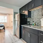 Berry Hill Urban Oasis - By 12 South & Vanderbilt Apartment