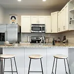 Nashville Condo With Balcony Close To Broadway