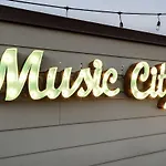 Game And Skydeck - Book Today Holiday home Nashville