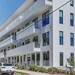Modern Gulch Getaway With Pool, Parking, And Patio