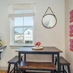 - 4908 Delaware Ave Unit G Holiday home