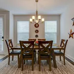 New Townhome 5 Mins To Broadway Sleeps 8 Holiday home *