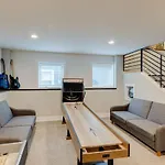 Large East With Game Sleeps 12 Nashville