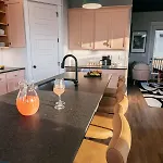 Holiday home Designer Single Family House-rooftop- Hot Tub *