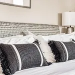 Cozysuites Music Row Spacious 2br In Nashville! 46 *