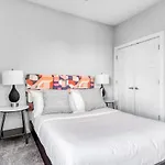 Cozysuites Music Row Charming 1Br Free Parking! 04