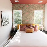 Designer Single Family House-rooftop- Hot Tub Holiday home Nashville