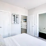 Cozysuites Two Spacious Music Row Apartment *