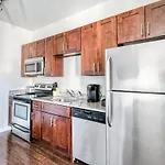Cozysuites Two Spacious Music Row