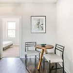 Two Cozysuites Classy Music Row *
