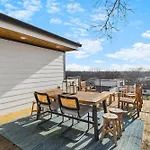 Modern Luxury Rooftop Deck, 3 Mi To Downtown