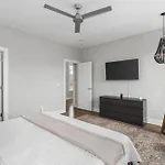 Holiday home Modern Luxury Rooftop Deck, 3 Mi To Downtown Nashville
