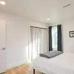 Ada Accessible Dog Friendly With Patio, Yard Ample Parking, Great For Families, 12 Mins To Broadway, 12south, Geodis Park, 24 Hr Hospitality Holiday home
