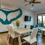 Holiday home - 1037 Southside Ct #2 & #3 - Combo *