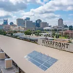 Apartment Walk To Broadway Riverfront With Pool