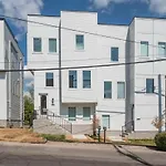 10 Percent Off Elevator Rooftop With Hot Tub & Views
