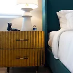 Rooftop Skyline Views Dt Nash Sleeps 12 Holiday home Nashville
