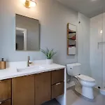 Rooftop Skyline Views Dt Nash Sleeps 12