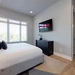 Rooftop Skyline Views Dt Nash Sleeps 12 * Nashville
