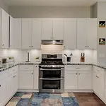 Large East With Game Sleeps 12 Holiday home *