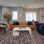 Rooftop Skyline Views Dt Nash Sleeps 12