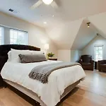 Holiday home Lux West Nash Tudor 4mi To Dt Sleeps 9 *