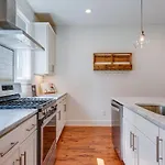 10 Percent Off New Downtown Sleeps 8 Holiday home *