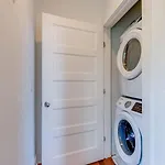 10 Percent Off New Downtown Sleeps 8 Nashville