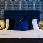 New Lux Townhome 6 Mins To Dt Rooftop Sleeps 12 * Nashville