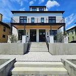 Huge Elegant 1 Bd - Big Living Space, Free Parking