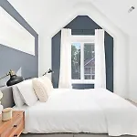 The Hadley House - Cozy Porch & Fenced In Backyard Holiday home