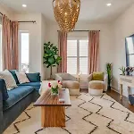 Luxe Hillsboro Village Homes For 24 With 4 Patios, Rooftops And Garage Parking, Gourmet Kitchens And Smart Tvs, Walk To Vanderbilt, Pancake Pantry And Fido, 24hr Hospitality, 10 Min To Broadway And The Parthenon