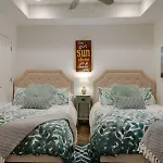 Holiday home 6 Bedroom Gulch Homes, Garages, Rooftops, Walk To Gulch 10 Mins To Broadway, 24 Hour Hospitality Team, Perfect For Groups Nashville