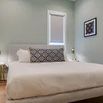 7Br Retreat, Rooftops, Garages, Walkable To Faves 5 Mins To Nissan Stadium, Less Than 10 Mins To Broadway, 24 Hr Hospitality, Great For Groups Holiday home *
