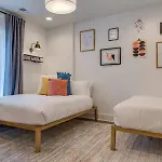 7Br Retreat, Rooftops, Garages, Walkable To Faves 5 Mins To Nissan Stadium, Less Than 10 Mins To Broadway, 24 Hr Hospitality, Great For Groups Holiday home