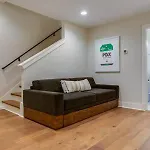 7Br Retreat, Rooftops, Garages, Walkable To Faves 5 Mins To Nissan Stadium, Less Than 10 Mins To Broadway, 24 Hr Hospitality, Great For Groups * Nashville