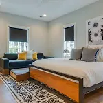 7Br Retreat, Rooftops, Garages, Walkable To Faves 5 Mins To Nissan Stadium, Less Than 10 Mins To Broadway, 24 Hr Hospitality, Great For Groups